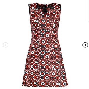 Madcap England Lazy Daisy Op Art 60s Mod Dress.
1960s A line shaped shift dress